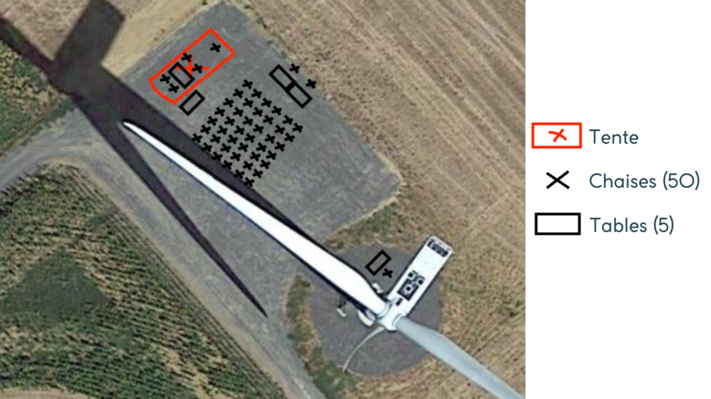 Plan sous l'éolienne avec la disposition des tables et des chaises - Com Positive